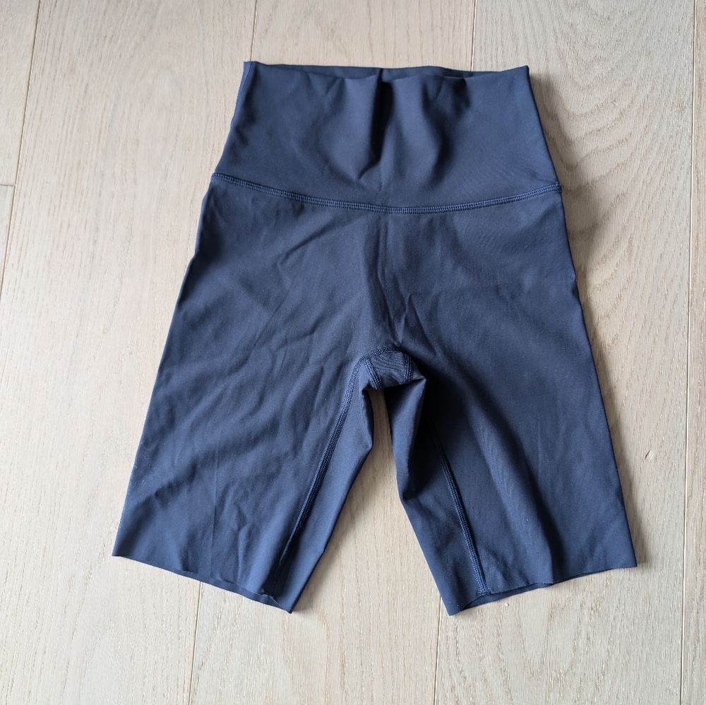 Aerie High Rise Bike Shorts in Charcoal Gray. Size Small.